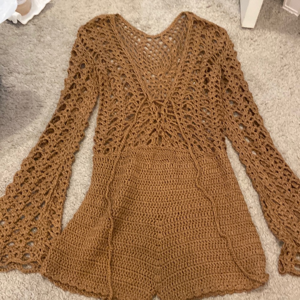 Mora surf boutique size medium brown crochet coverup romper